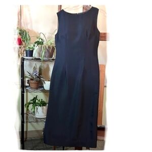 Couture Fitted, Sleeveless Black Dress in Shantung Fabric